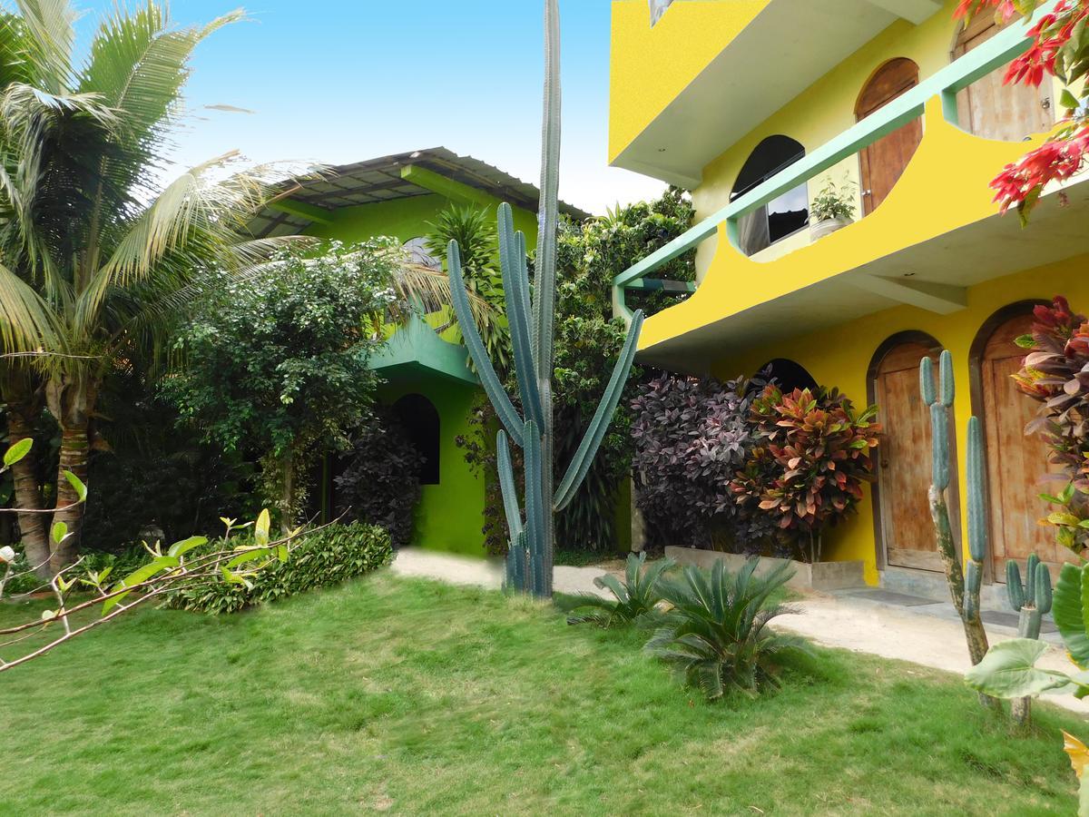 Hostal Maxima Puerto López Exterior foto